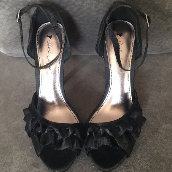 Sarah Jayne Black Platform Shoes - Picture 1 of 5